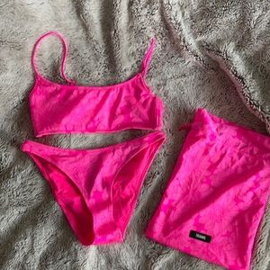 Neon pink Triangl bikini